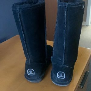 Women’s Bearpaw winter boots gently worn great condition